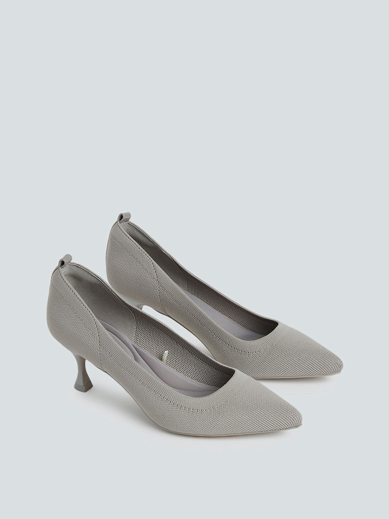 LUNA BLU Light Taupe Pointed Toe Pumps